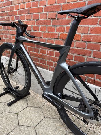 Used Bianchi Oltre Comp Ultegra Di2 2024 2024 Road & Gravel, Light Gray — image 13 of 15