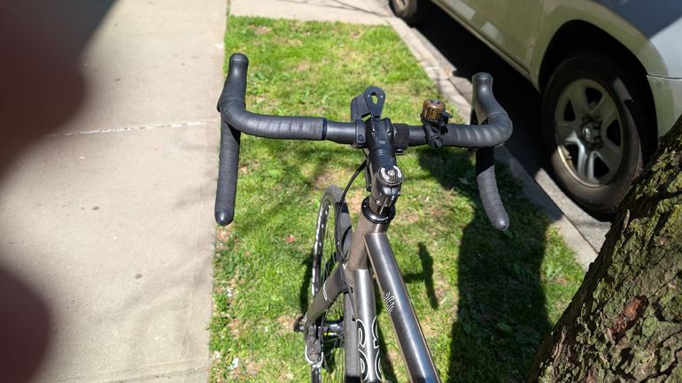 Used Seven Cycles Seven Cycles Custom Shimano Ultegra Di2 2015 Road & Gravel, Light Gray — image 5 of 8
