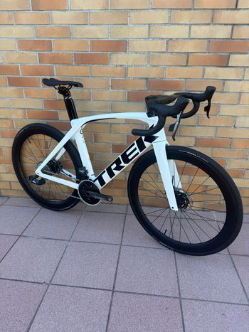 Used Trek Madone SL 7 AXS 2022 2022 Road & Gravel