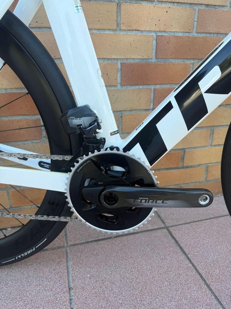 Used Trek Madone SL 7 AXS 2022 2022 Road & Gravel, White — image 8 of 16
