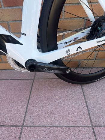 Used Trek Madone SL 7 AXS 2022 2022 Road & Gravel, White — image 15 of 16