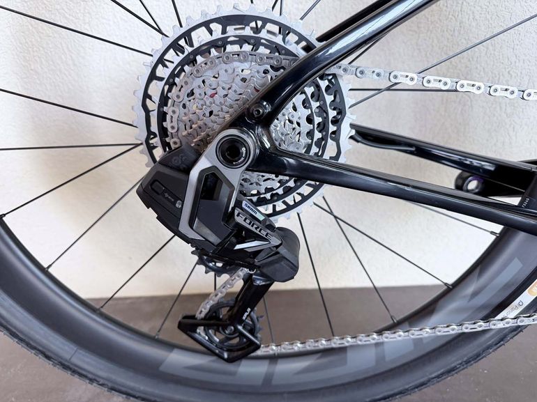 Used Cannondale Topstone SRAM Force eTap AXS 2025 Road & Gravel, Black — image 11 of 20