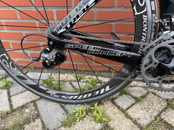 Used Trek Speed Concept 7.0 2011 2011 Road & Gravel, Black — image 3 of 6