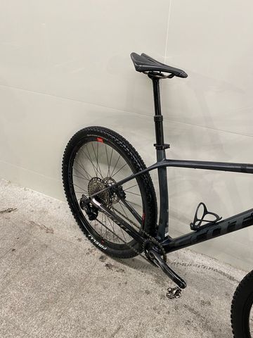Used Scott Scale 925 2021 2021 Mountainbike, Black, 29 — image 2 of 4