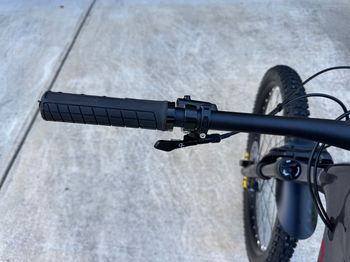Used Orbea OCCAM H30 2023 2023 Mountainbike, Light Gray, 29 — image 14 of 28