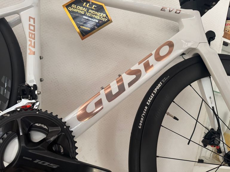 Used Gusto Gusto Custom Shimano 105 2025 Road & Gravel — image 2 of 16
