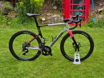 Used Cannondale SuperSix EVO Hi-MOD 2 2023 2023 Road & Gravel — image 10 of 11