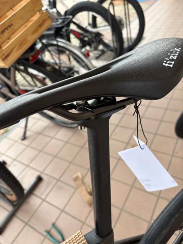 Brugt Focus IZALCO MAX 9.9 2025 2025 Road & Gravel — billede 8 af 16