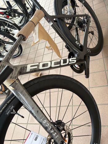 Used Focus IZALCO MAX 9.9 2025 2025 Road & Gravel — image 5 of 16