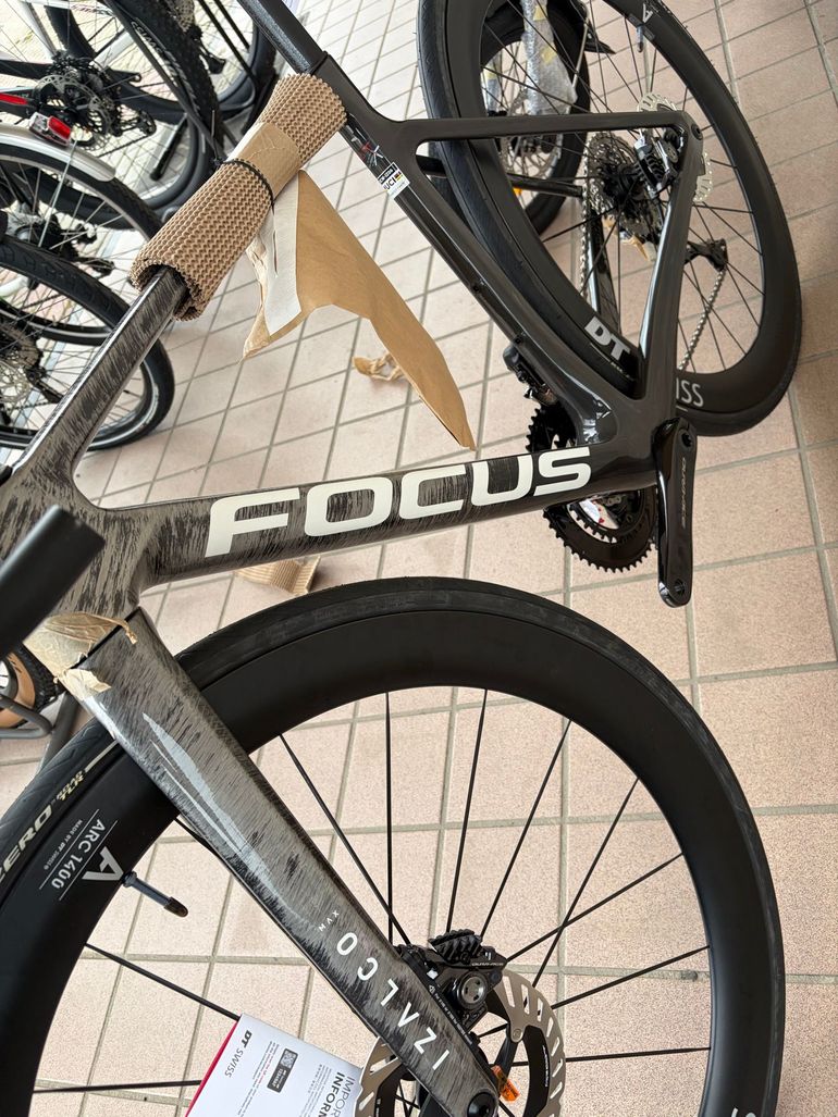 Used Focus IZALCO MAX 9.9 2025 2025 Road & Gravel — image 5 of 16