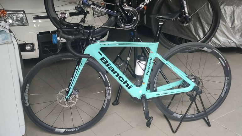 Used Bianchi Aria - Ultegra Di2 2022 2022 Road & Gravel, Blue — image 3 of 3