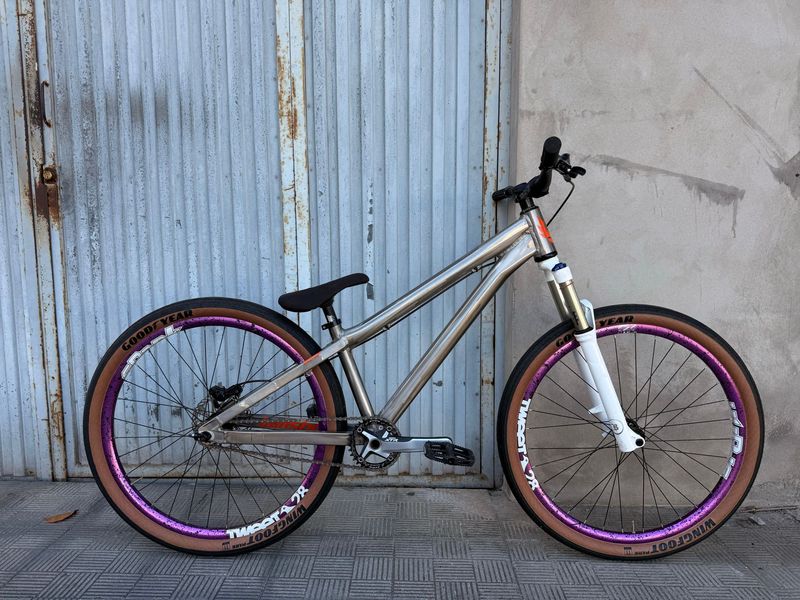 Tweedehands Banshee AMP Frame 2023 2023 MTB