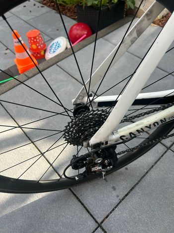 Used Canyon Aeroad SRAM Rival 2016 Road & Gravel — image 3 of 6