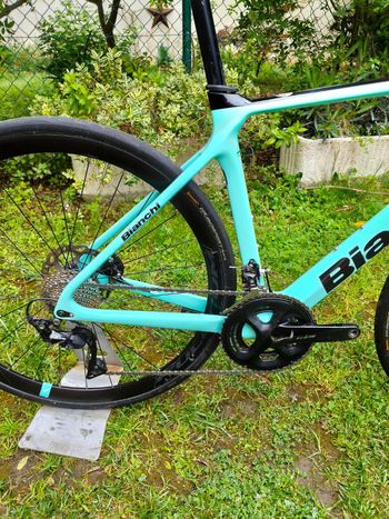 Used Bianchi Infinito XE 105 2024 2024 Road & Gravel, Blue — image 2 of 6
