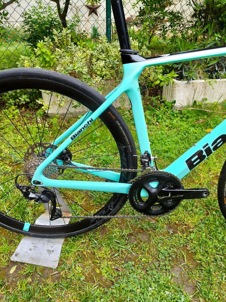 Used Bianchi Infinito XE 105 2024 2024 Road & Gravel, Blue — image 2 of 6