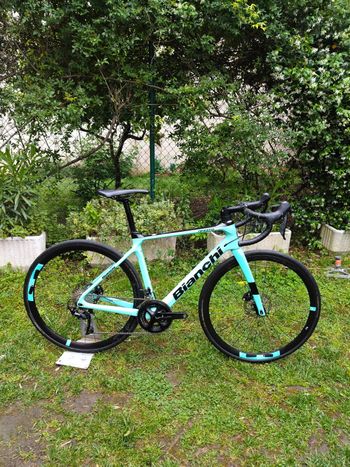 Used Bianchi Infinito XE 105 2024 2024 Road & Gravel
