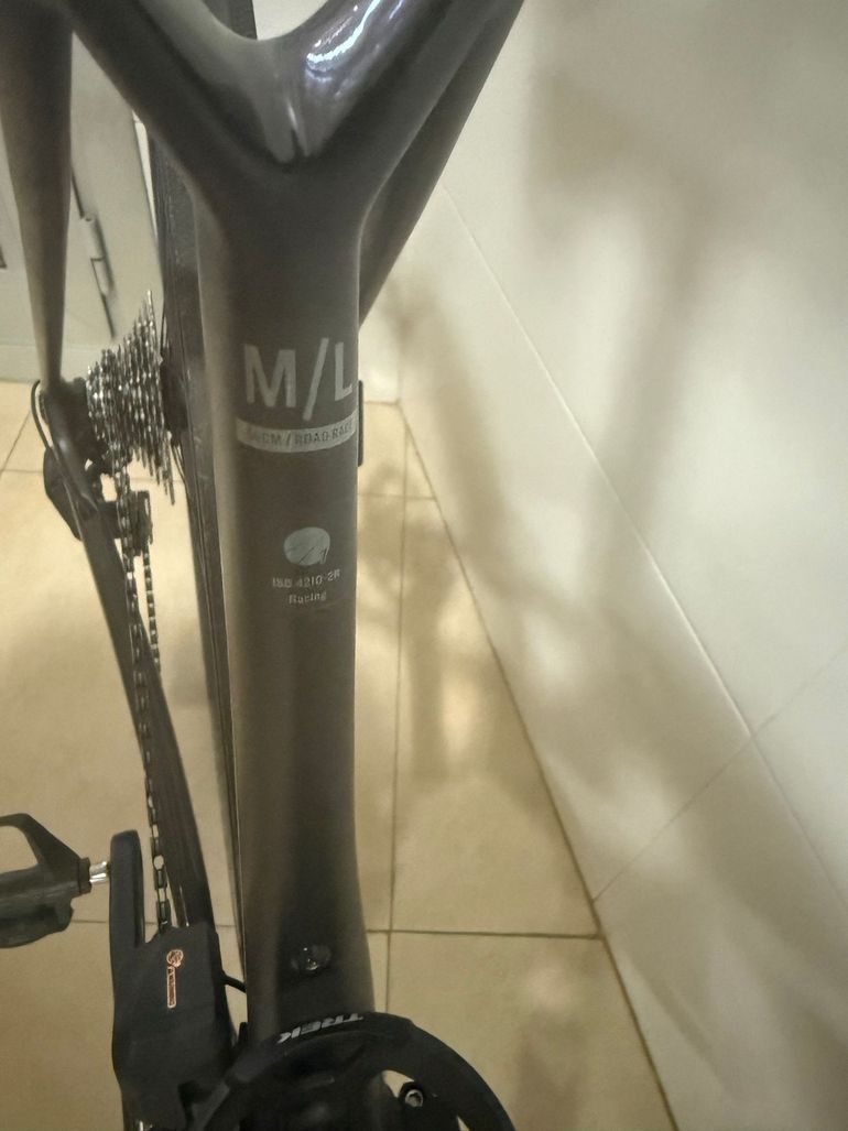 Used Trek Madone SL 6 Gen 8 2025 2025 Road & Gravel, Black — image 10 of 10