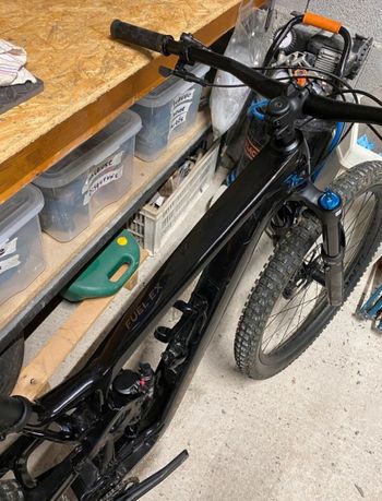 Used Trek Fuel EX 9.8 XT Gen 6 2023 2023 Mountainbike — image 6 of 6