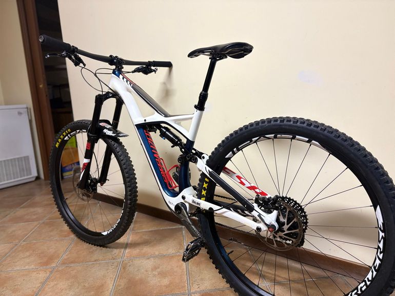 Used Specialized Enduro Expert Carbon 29 2016 2016 Mountainbike, White, 29 — image 3 of 5