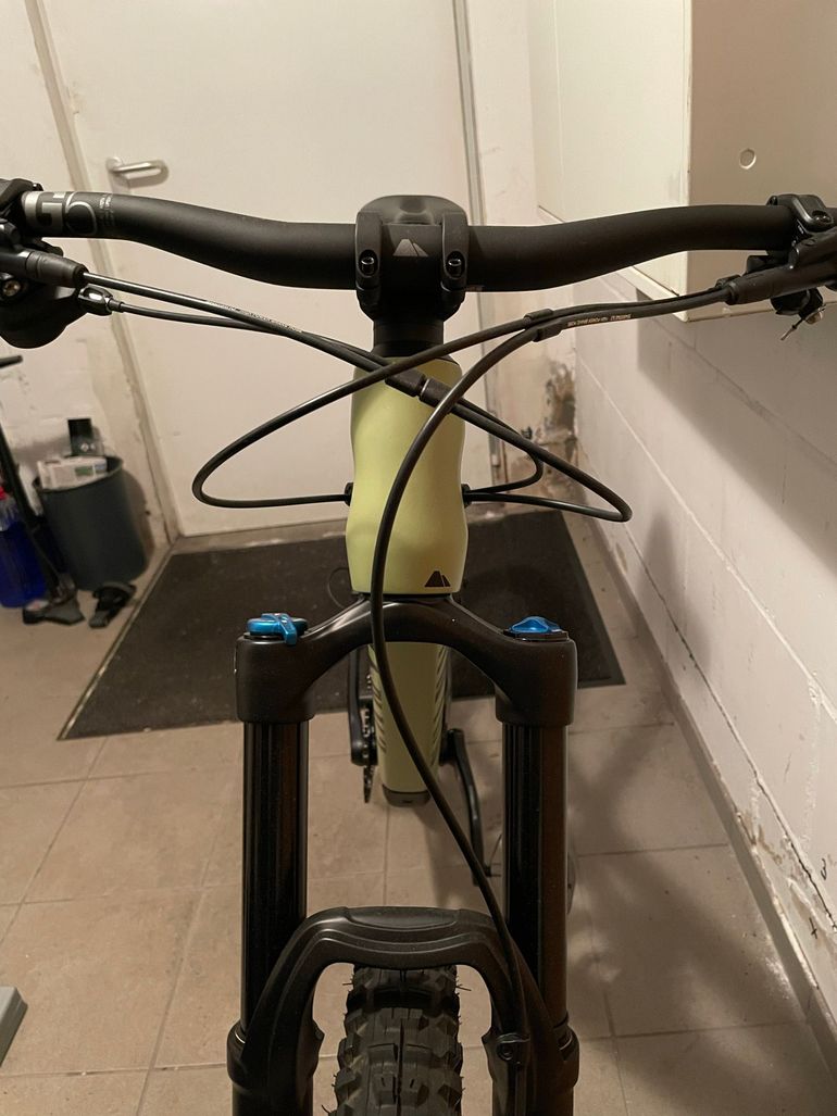 Used Canyon Spectral 27.5 CF 7 2022 2022 Mountainbike, Grün, 27.5 — image 7 of 9