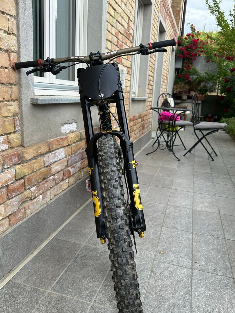 Used Transition TR11 Alloy XO 2025 2025 Mountainbike, Light Gray — image 3 of 3