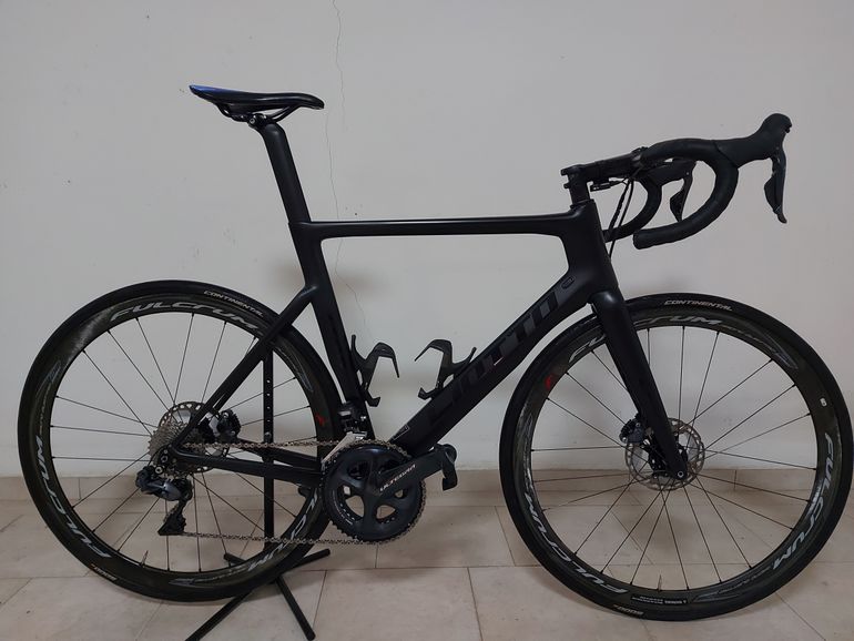 Used Liotto AQUILA AERO DISC 2020 2020 Road & Gravel, Black — image 3 of 9