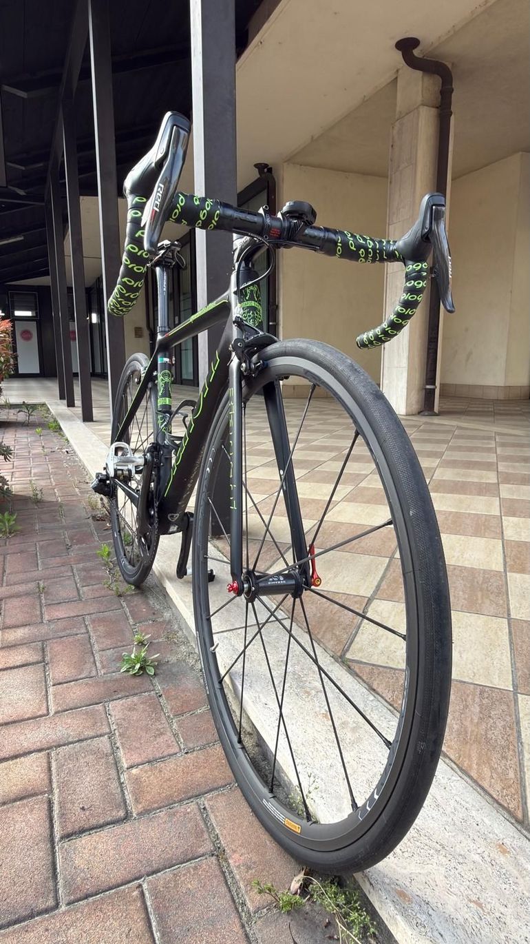Used Bianchi Specialissima Sram eTap 2017 2017 Road & Gravel, Schwarz — image 4 of 9