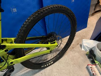 Used YT YT Custom Shimano Deore 2024 Mountainbike — image 6 of 9