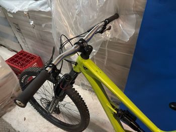 Used YT YT Custom Shimano Deore 2024 Mountainbike — image 7 of 9