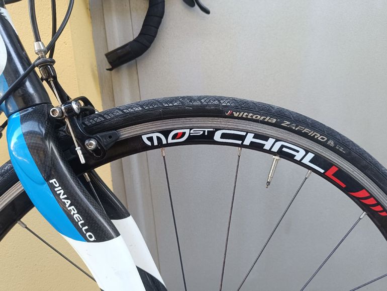 Used Pinarello Pinarello Custom Campagnolo Veloce 2009 Road & Gravel — image 3 of 3