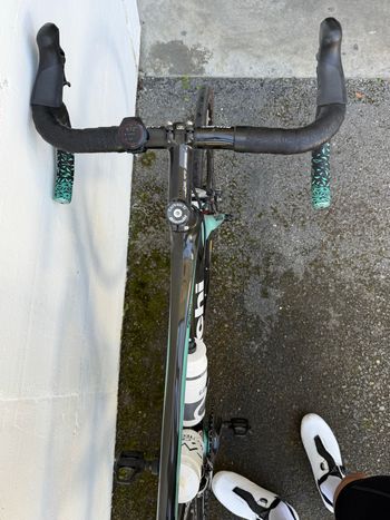 Used Bianchi Oltre XR.2 Frameset 2017 2017 Road & Gravel, Blue — image 8 of 9