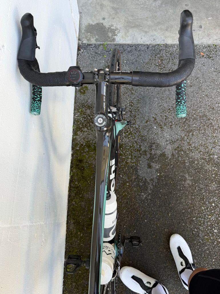 Used Bianchi Oltre XR.2 Frameset 2017 2017 Road & Gravel, Blue — image 8 of 9
