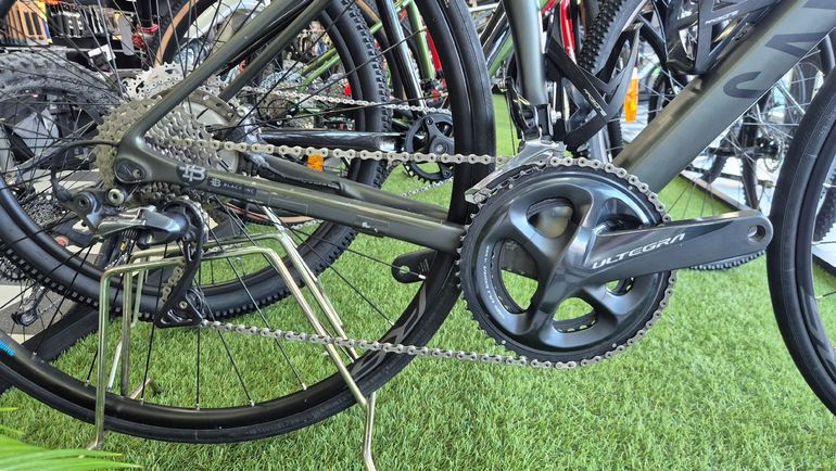 Used Canyon Endurace CF SL Disc 8.0 SL 2022 2022 Road & Gravel, Green — image 8 of 10