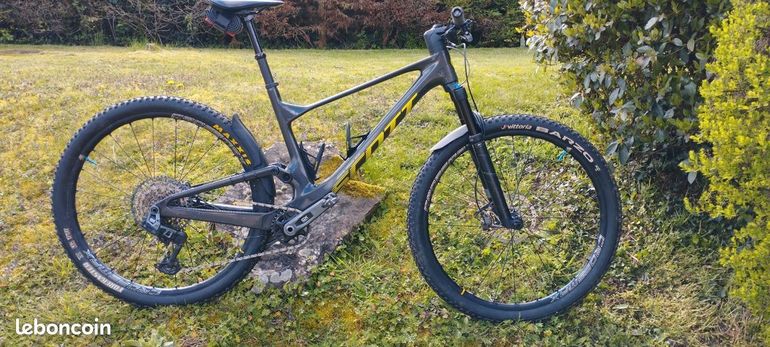 Used Scott Spark RC Team Issue 2024 2024 Mountainbike, Black, 29 — image 1 of 6