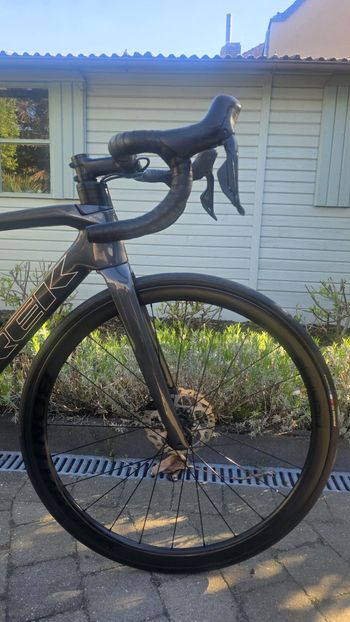 Used Trek Émonda SL 6 Pro Di2 2023 2023 Road & Gravel, Schwarz — image 5 of 15