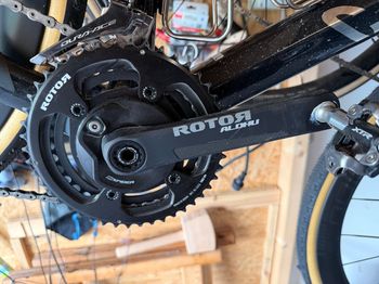 Used Canyon Inflite CFR 2025 2025 Road & Gravel, Black — image 5 of 7