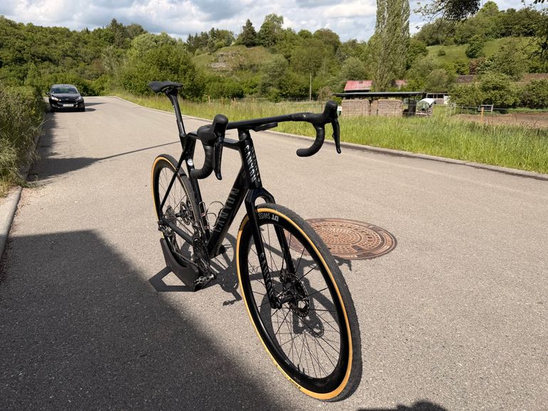 Used Canyon Inflite CFR 2025 2025 Road & Gravel, Black — image 2 of 7