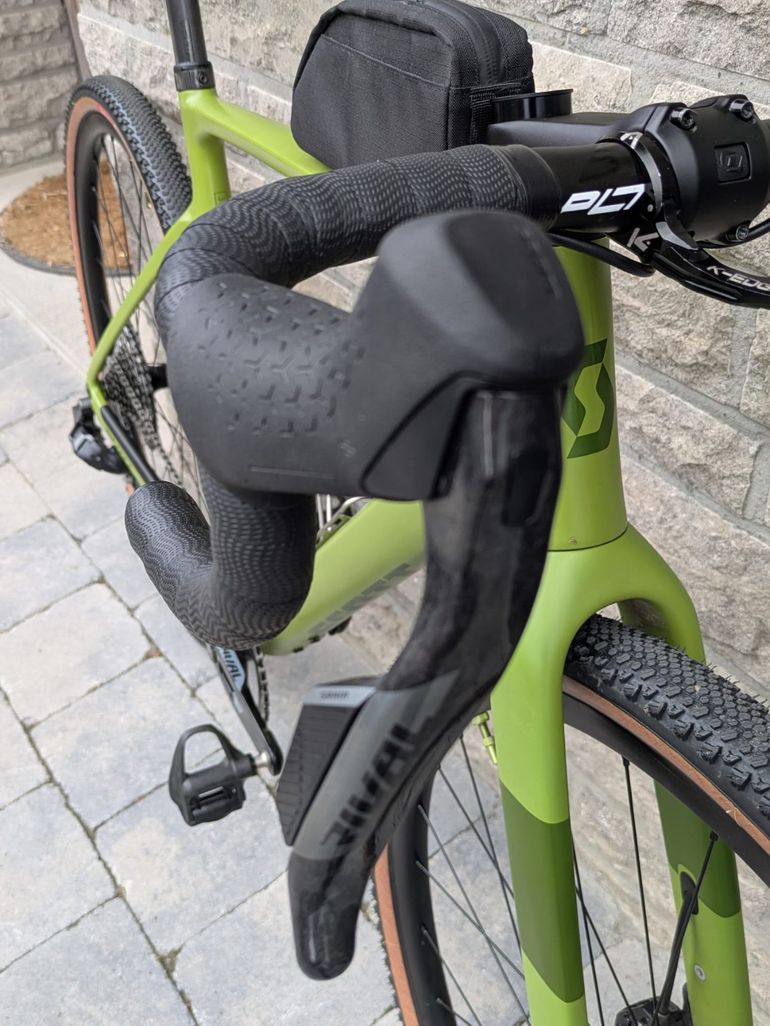 Used Scott Addict Gravel 30 2024 2024 Road & Gravel, Green — image 2 of 5