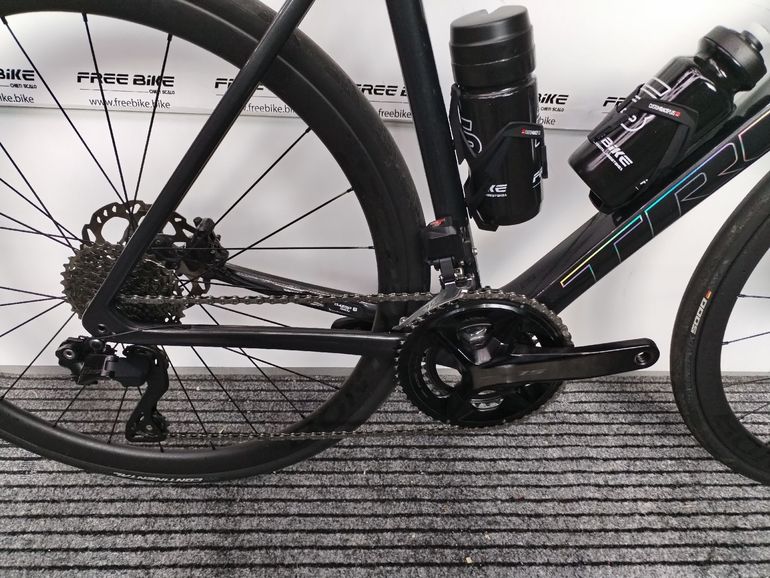 Used Trek Émonda SL 6 2024 2024 Road & Gravel, Black — image 2 of 12
