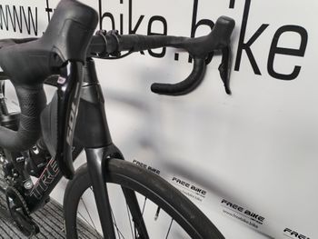 Used Trek Émonda SL 6 2024 2024 Road & Gravel, Black — image 7 of 12