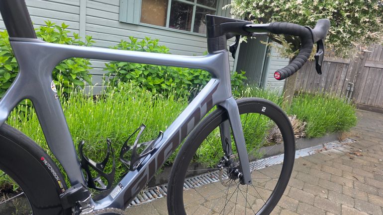 Used Giant Propel Advanced 1 2023 2023 Road & Gravel, Light Gray — image 3 of 15