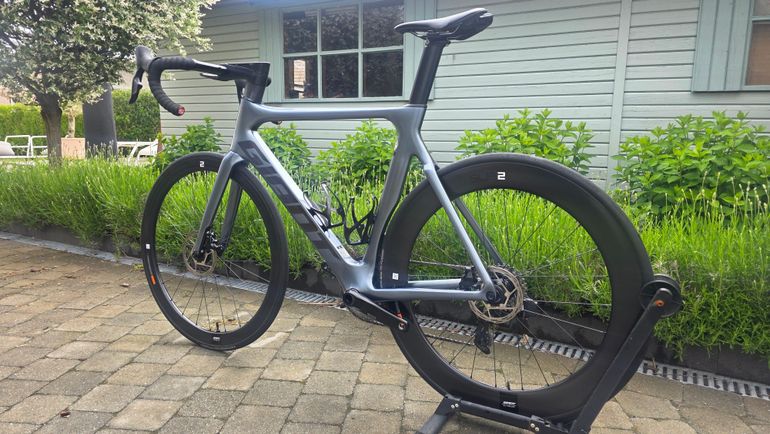 Used Giant Propel Advanced 1 2023 2023 Road & Gravel, Light Gray — image 15 of 15