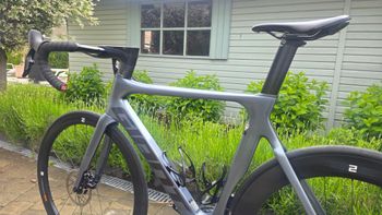 Used Giant Propel Advanced 1 2023 2023 Road & Gravel, Light Gray — image 13 of 15