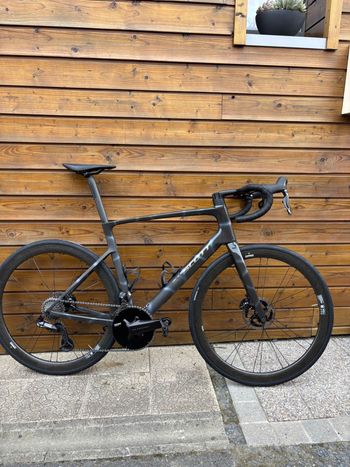 Used Scott Addict RC 10 2025 2025 Road & Gravel