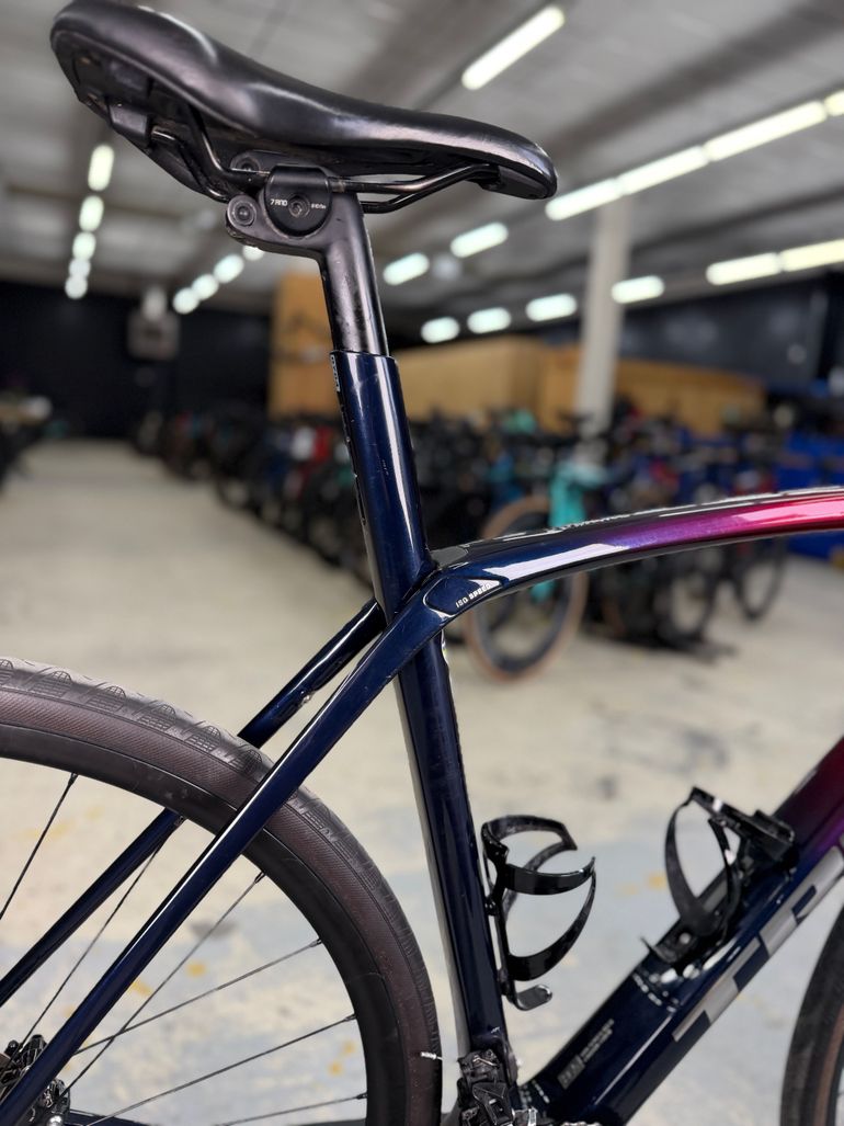 Used Trek Domane SL 5 Gen 3 2023 2023 Road & Gravel, Red — image 7 of 21