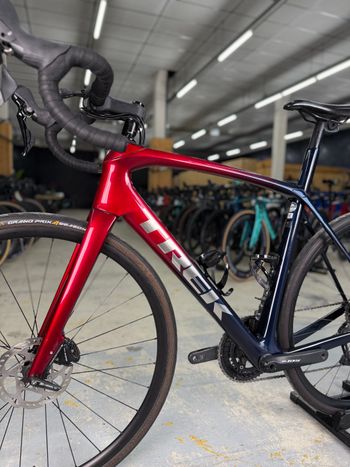 Used Trek Domane SL 5 Gen 3 2023 2023 Road & Gravel, Red — image 14 of 21