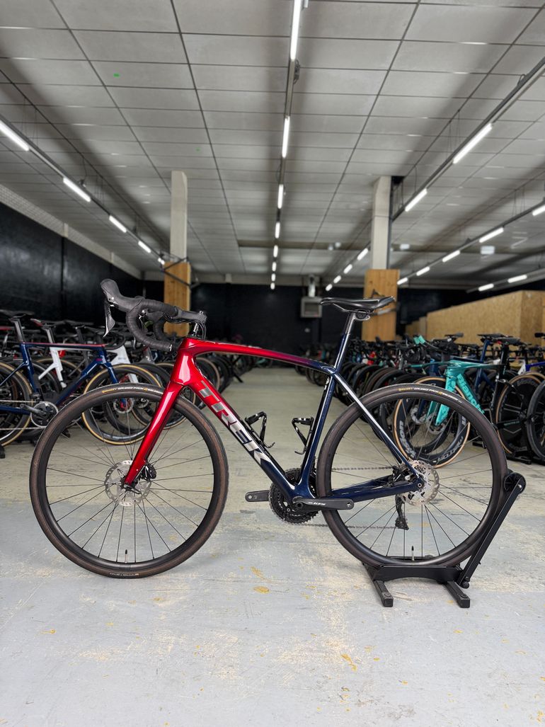 Used Trek Domane SL 5 Gen 3 2023 2023 Road & Gravel, Red — image 15 of 21