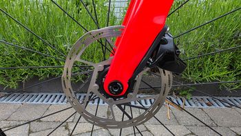 Used Canyon Aeroad CF SLX 7 eTap 2024 2024 Road & Gravel, Red — image 14 of 17