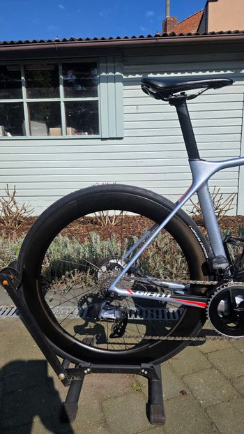 Used Giant TCR Advanced Pro 0 Disc 2020 2020 Road & Gravel — image 6 of 16