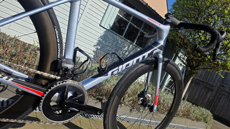 Used Giant TCR Advanced Pro 0 Disc 2020 2020 Road & Gravel — image 4 of 16